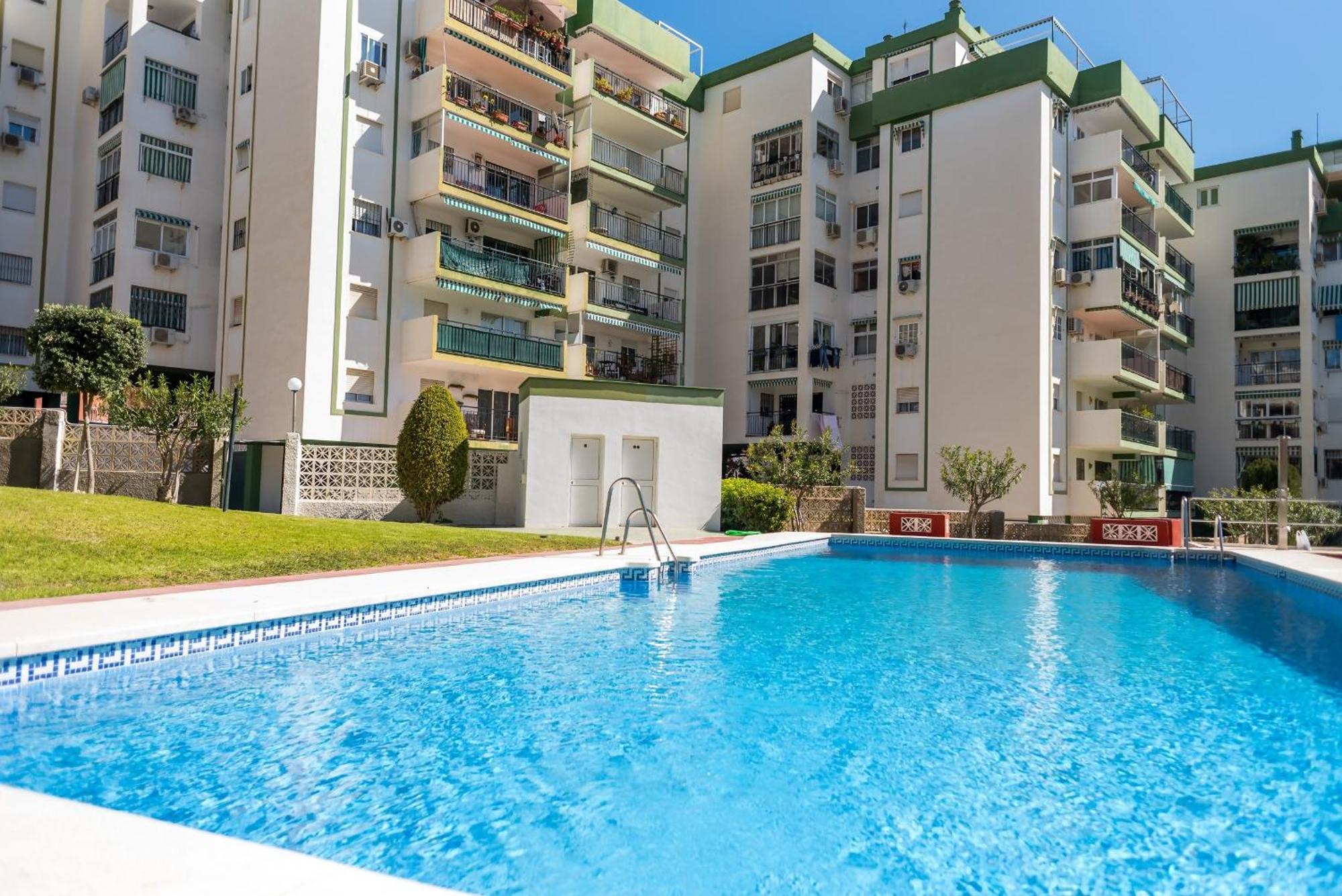 Torremolinos Yellow Fabuloso Andra Exteriör bild